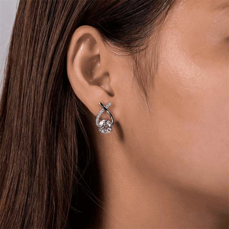 Brincos Moissanite 4ct Cravejado em Prata 925 Banhado a Ouro 18k - Arbo joias