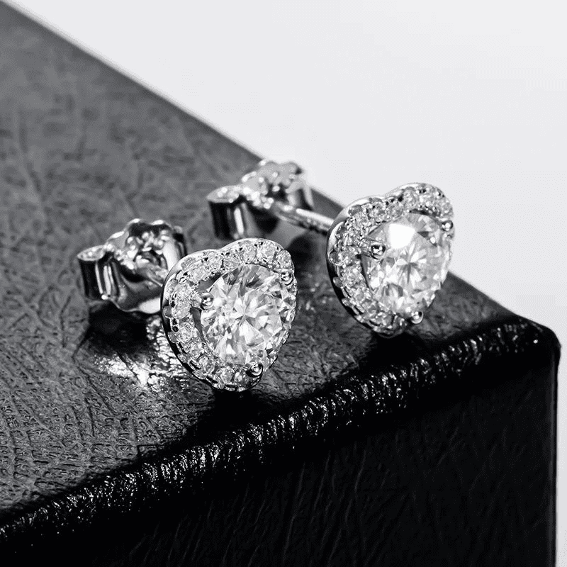 Brinco Coração Moissanite em Prata 925 Banhado a ouro 18k - Arbo joias