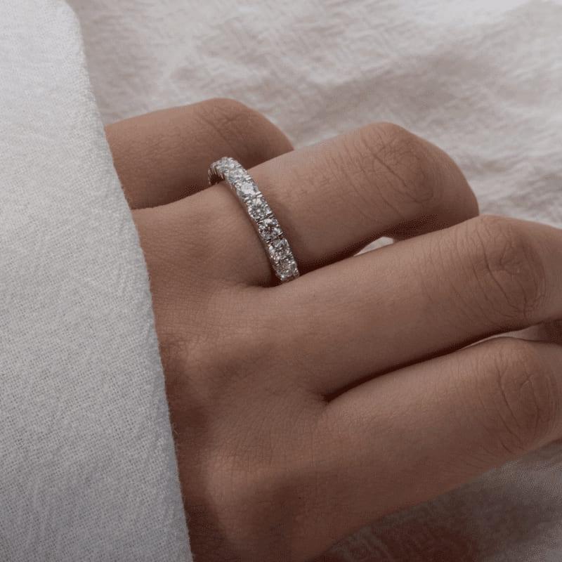 Aparador_de_Alianca_com_Moissanite_6