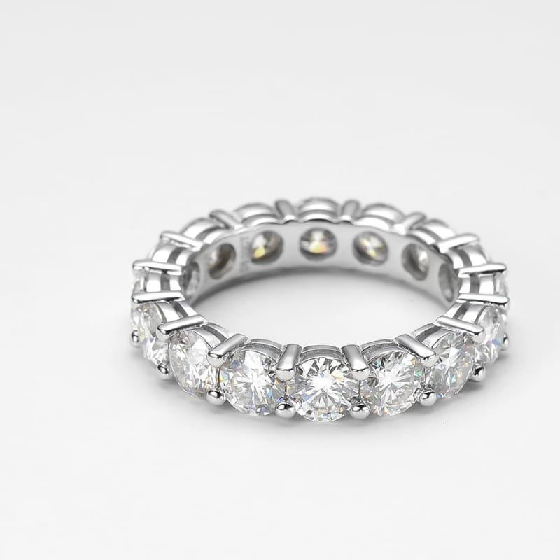 Aparador_de_Alianca_em_Prata_com_Moissanite_5mm.