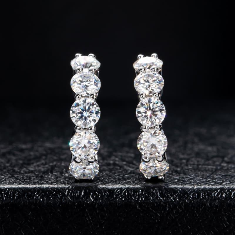 Brinco Argolacom Moissanite - ARBO JOIAS