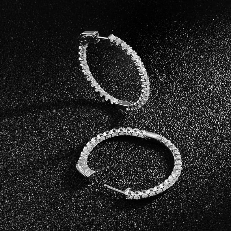 Brinco Argola com Moissanite 2mm