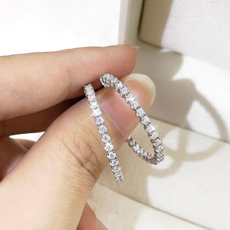 Brinco Argola com Moissanite 2mm