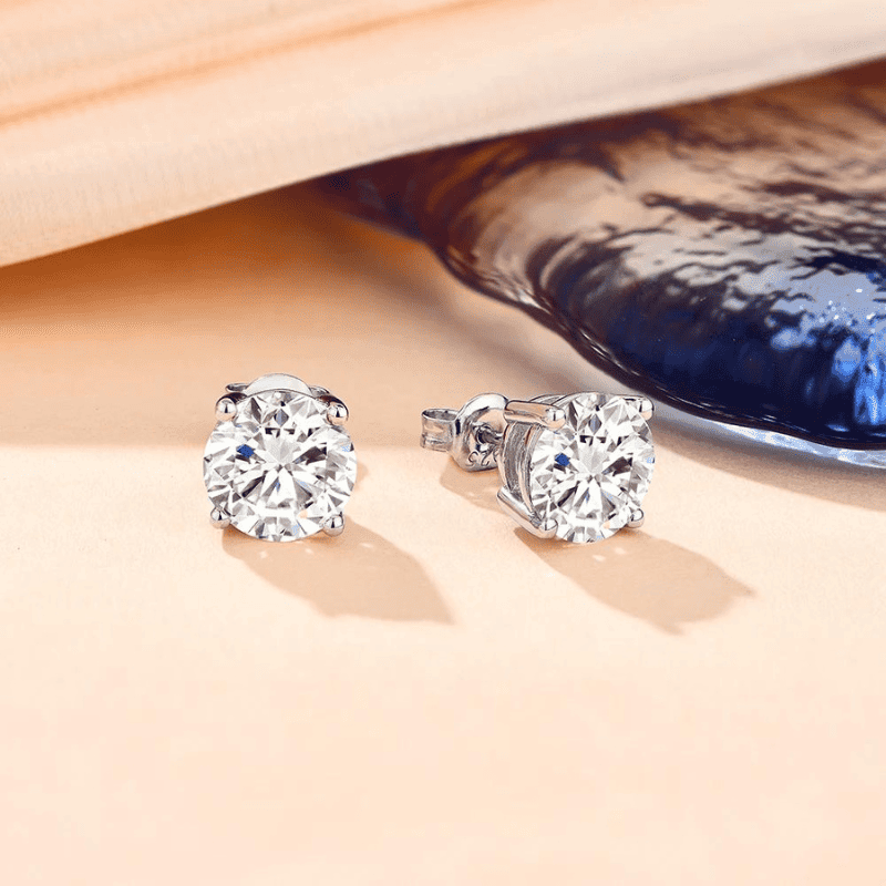 Brinco Ponto de Luz Moissanite 4 Garras