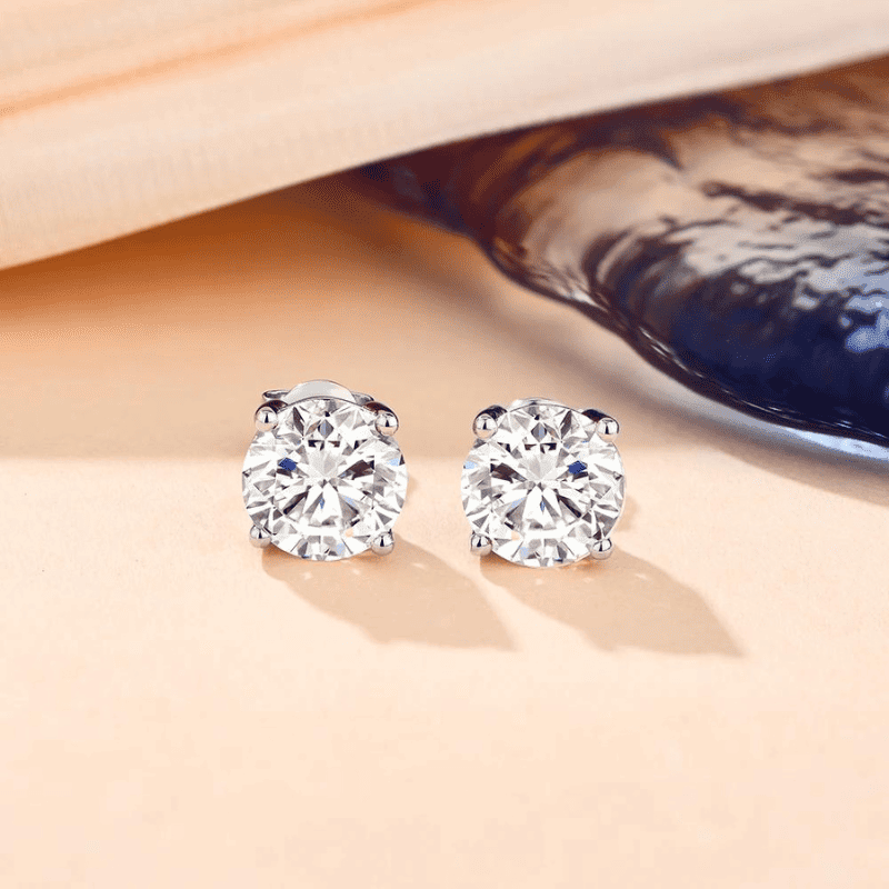 Brinco Ponto de Luz Moissanite 4 Garras