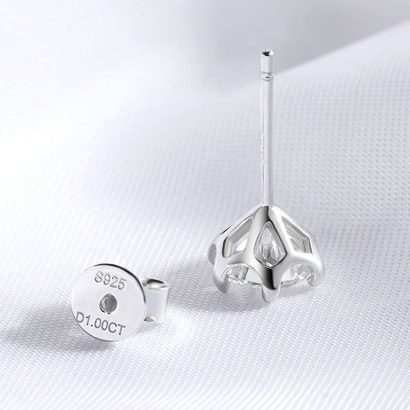 Brinco Ponto de Luz Moissanite 6 garras - Pétula