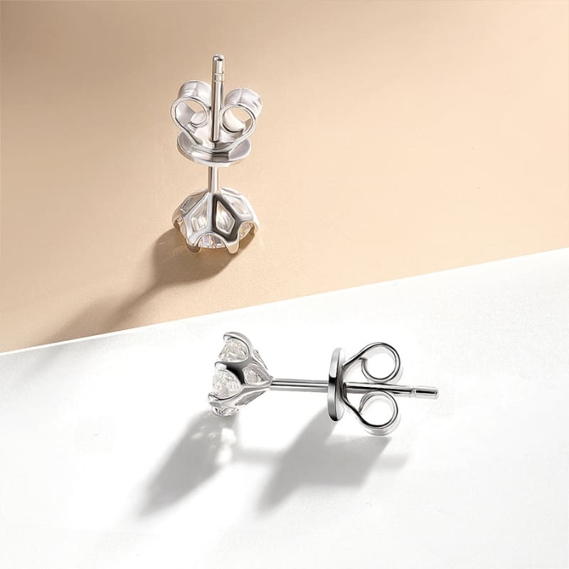 Brinco Ponto de Luz Moissanite 6 garras - Pétula