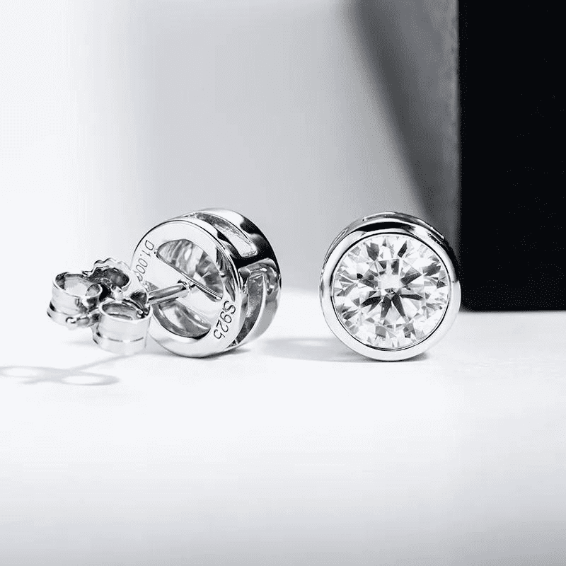 Brinco ponto de luz moissanite 